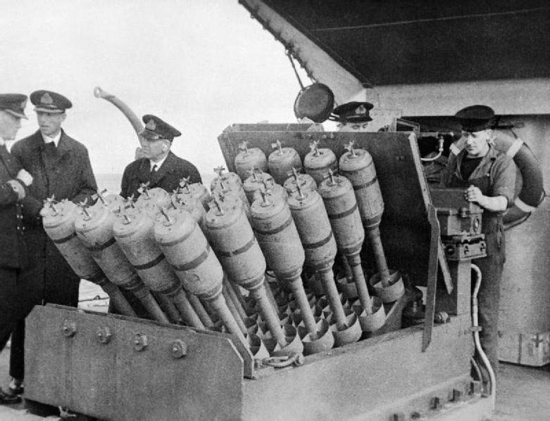 781px-Hedgehog_anti-submarine_mortar[1].jpg