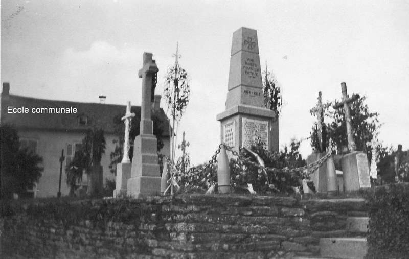 3 - Cimetière Vezin années 40.jpg
