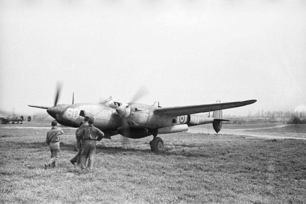 AIR-57-1106.jpg