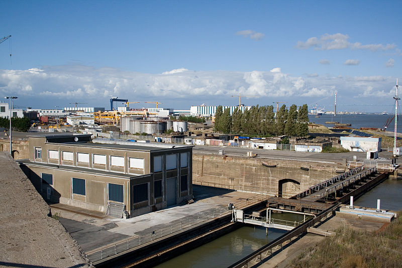 800px-Forme_Joubert_-_porte_et_usine_de_pompage.jpg
