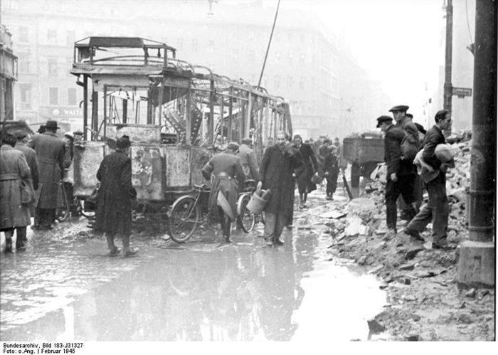 Berlin_1945février_Oranienstrasse_3.jpg