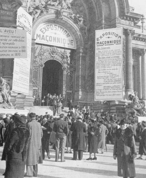 1940_10_Exposition_maconnique_au_Petit_Palais.jpg