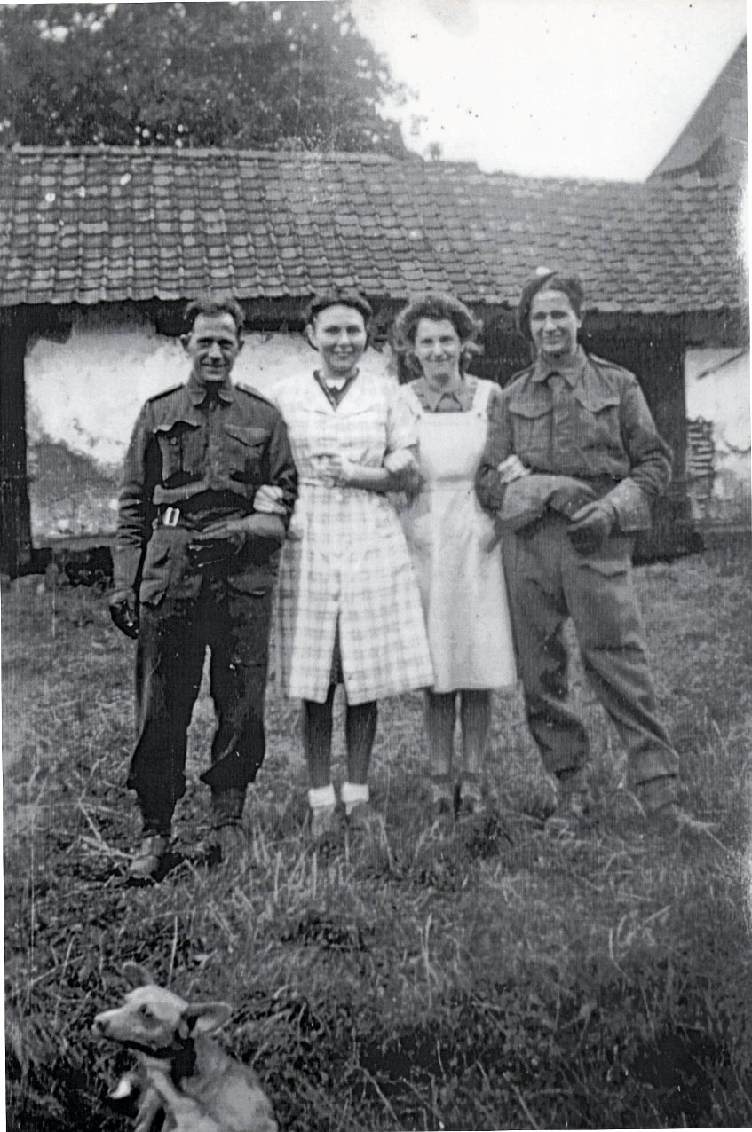 8616_soldats libération.jpg