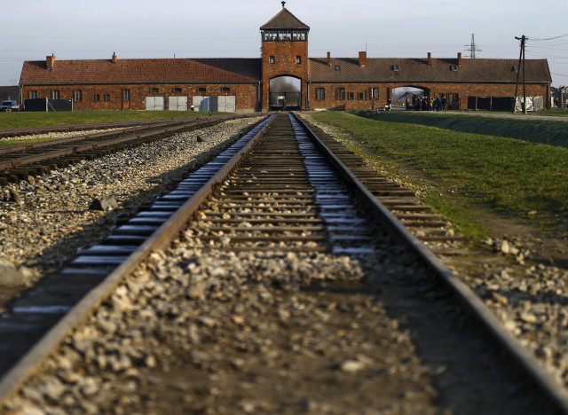 a-AUSCHWITZ-HISTOIRE-640x468.jpg