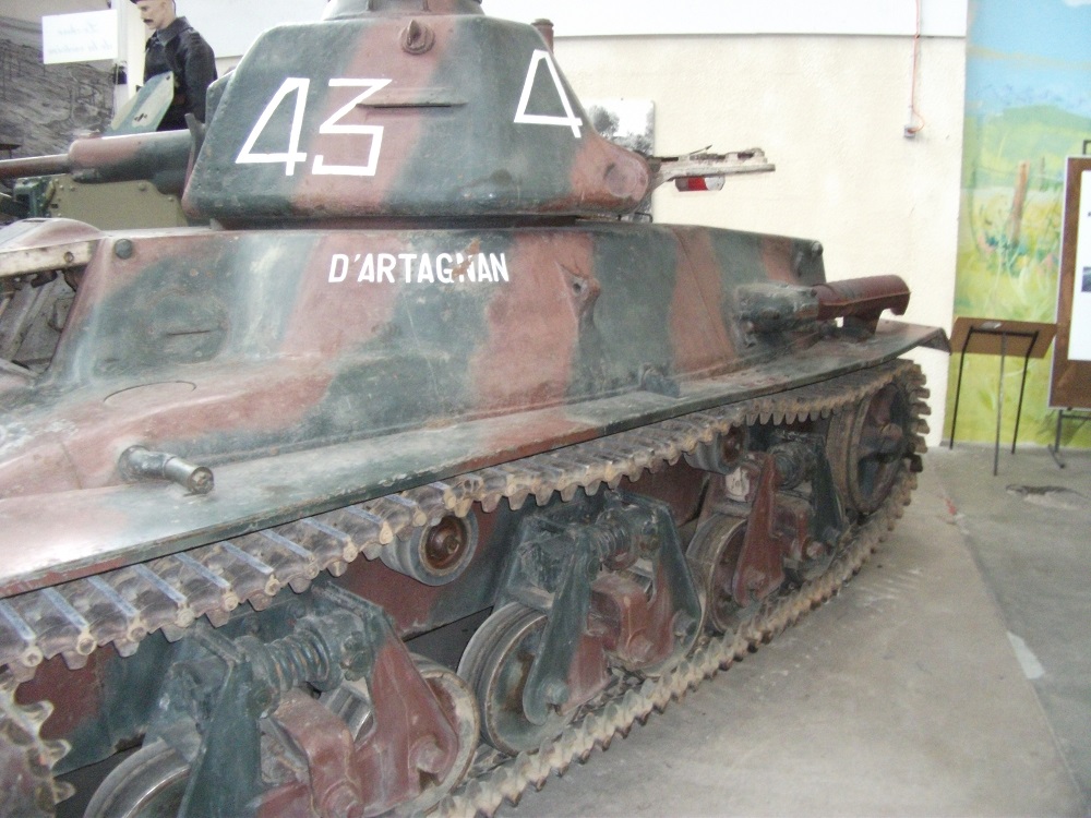 HOTCHKISS H39(2).JPG