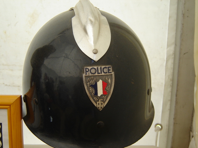 Casque CRS.JPG