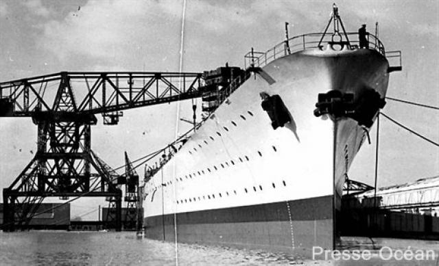 JEAN BART 1940 3 6  mise à flot.jpg