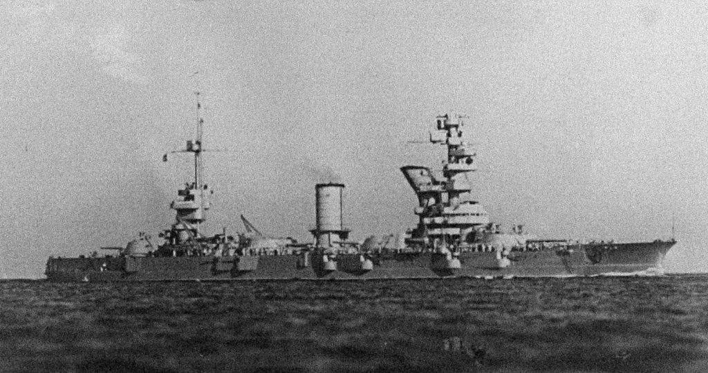 MARAT 1940 ex PETROPAVLOVSK.jpg