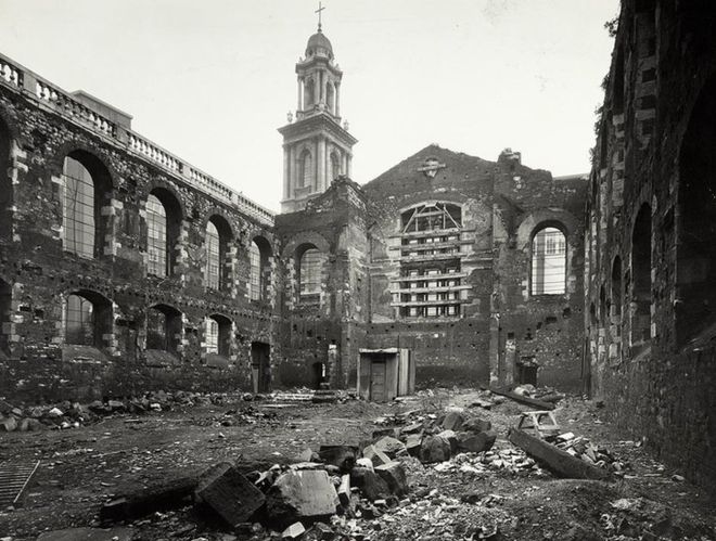 _85403205_bombedruinsofstandrew'schurch-2 (1).jpg