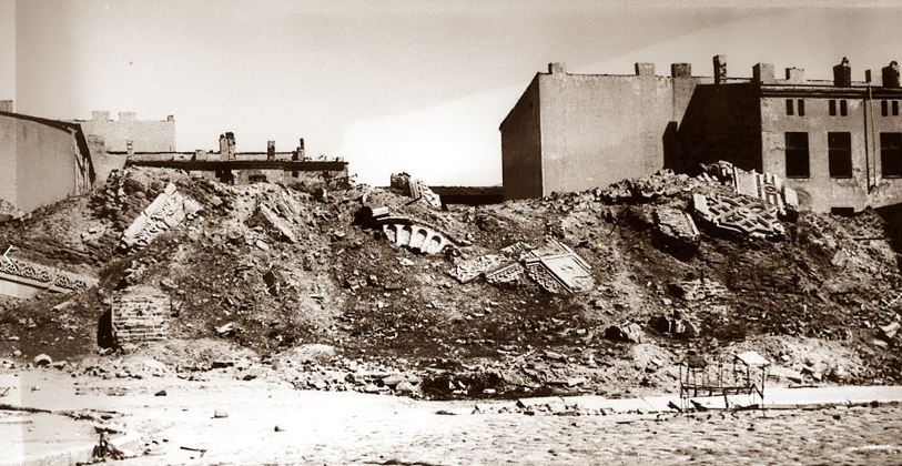 ruine Synagogue Alte Szil de Łódź.JPG