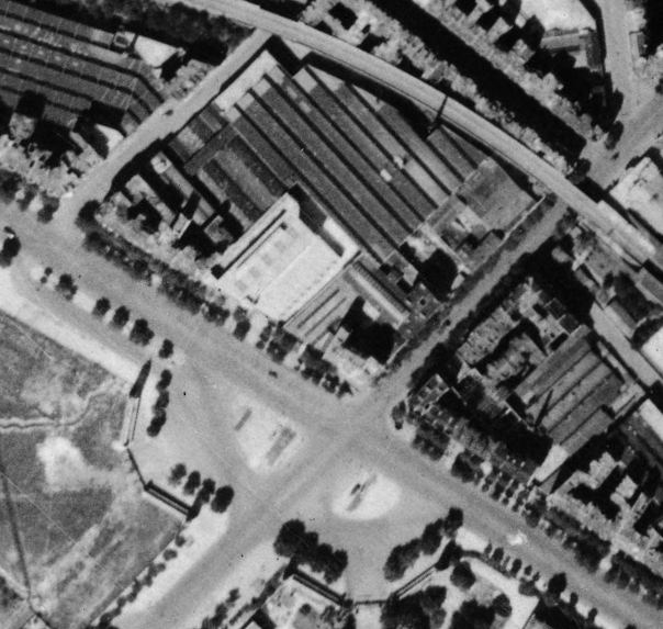 Porte de Versailles 1944.jpg