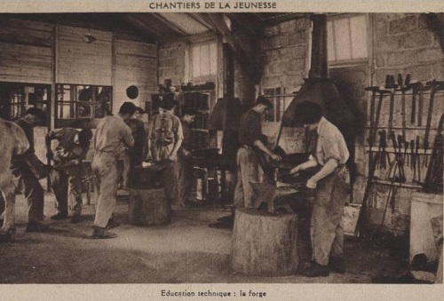 chantiers de jeunesse.jpg