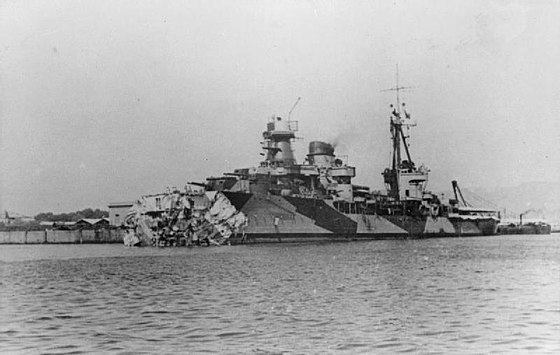 Muzio Attendolo à Naples après l'attaque de l'Unbroken.jpg