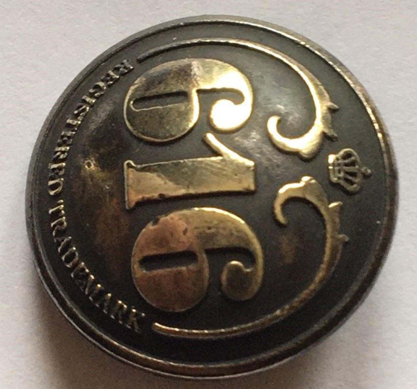 bouton trouvé par André .jpg