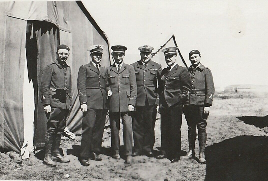 1937 aviateurs.jpg