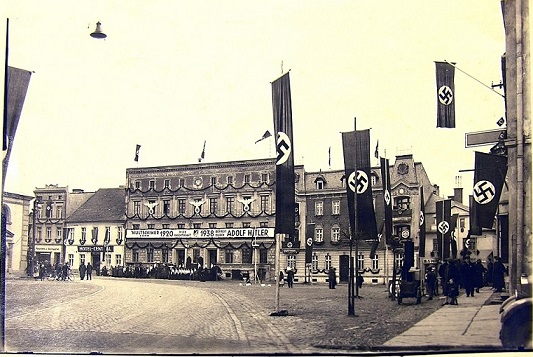 6 - Hultschin.jpg