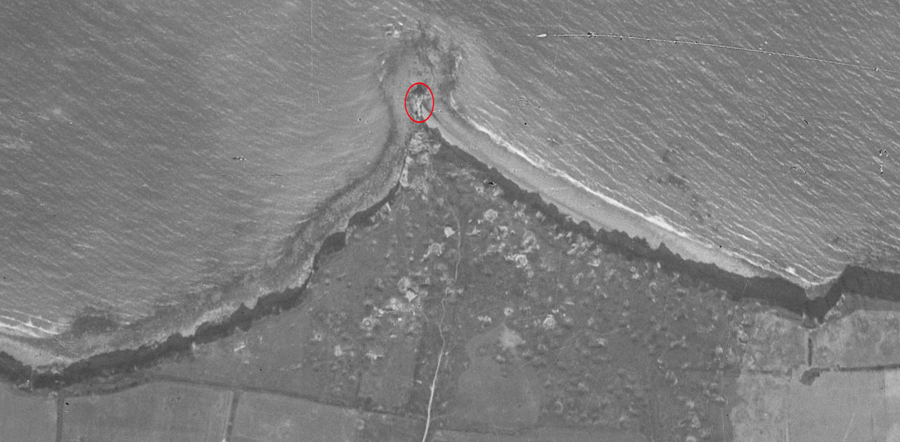 Pointe du Hoc 1947.jpg