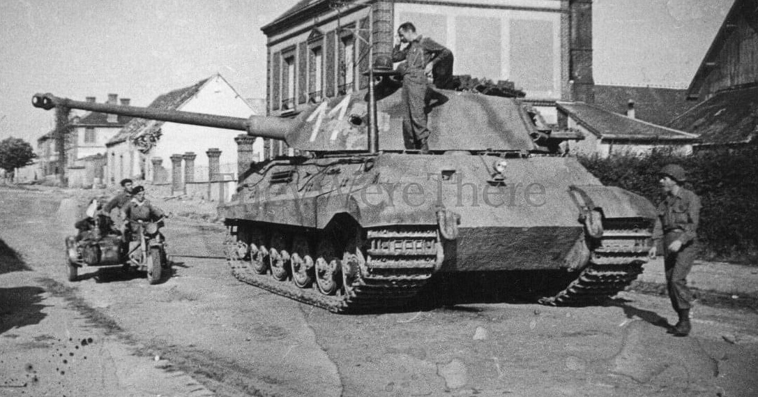 Tiger II 11.jpg