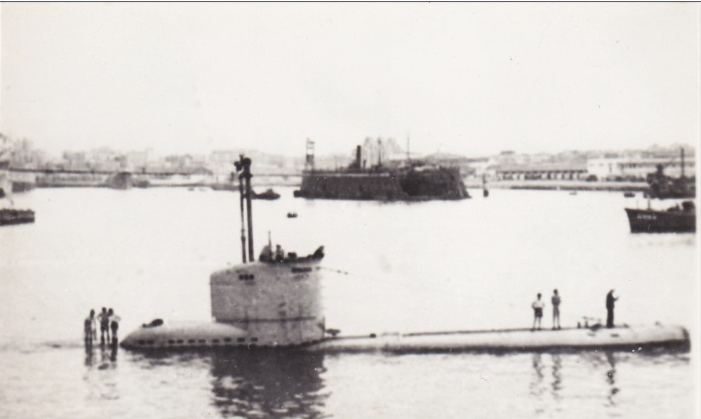 U2326 1946-.jpg