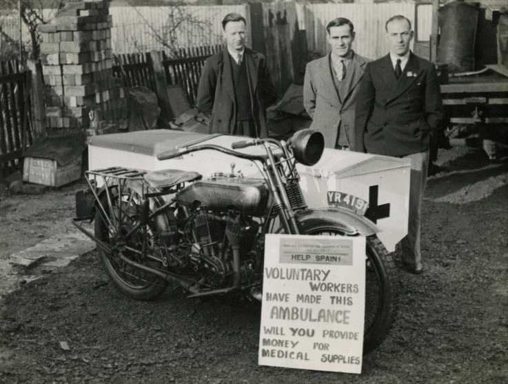spain moto ambulance.gif