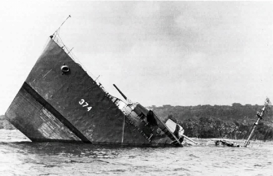 DD-374_sunk_5Aug1942_EspirituSanto_NAN09-10-86.jpg