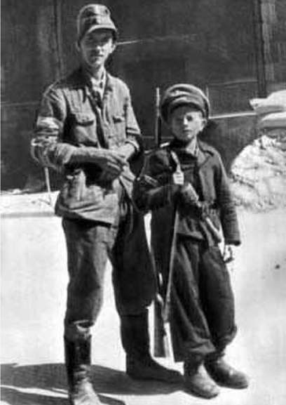 Child Soldiers Warsaw Uprising.jpg