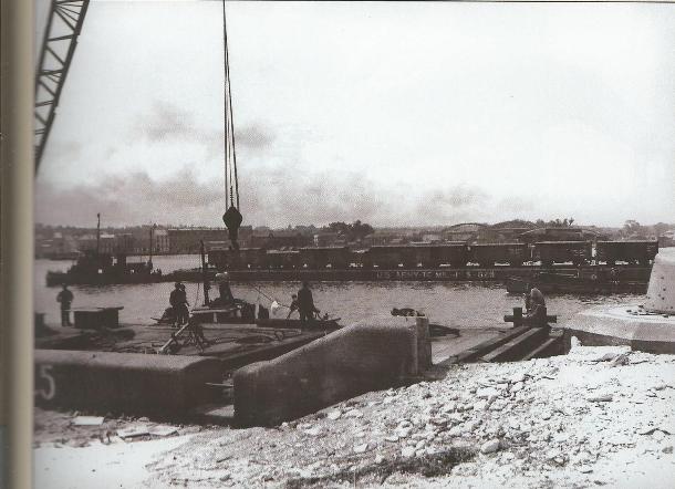 Wagon-Cherbourg.jpg