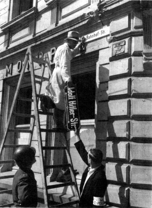 Denazification-street (1).jpg