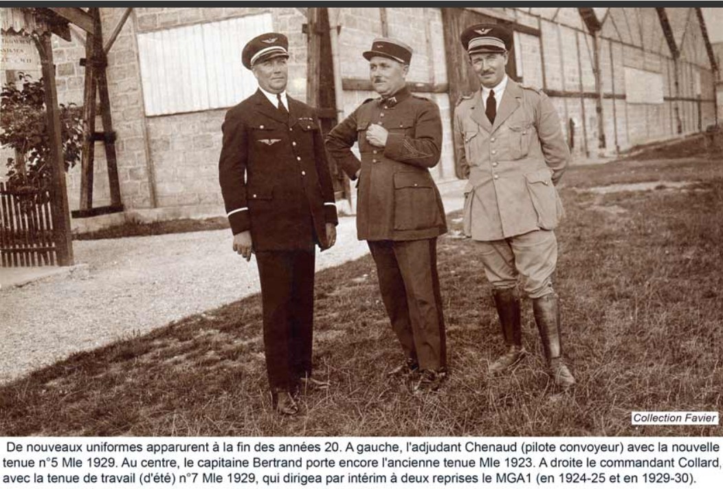 tenues air.jpg