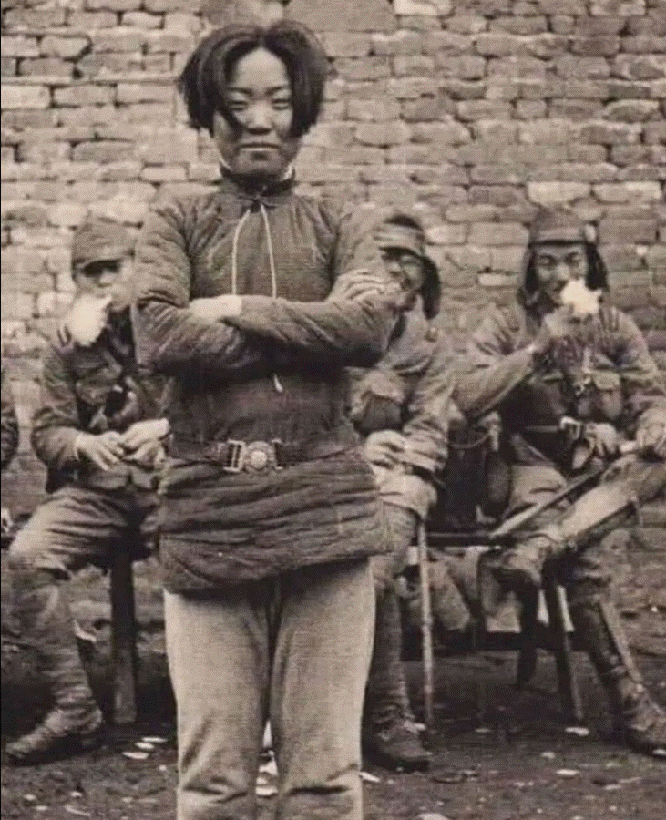 chinoise fusillée.gif
