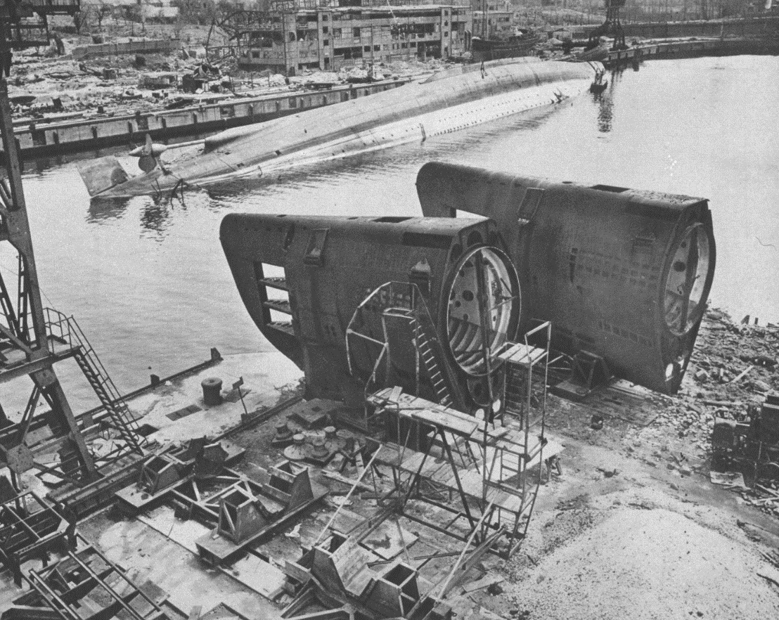 kiel 1945.gif