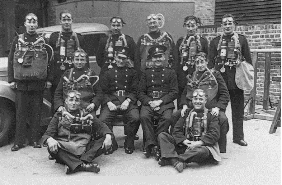 pomp brit.gif