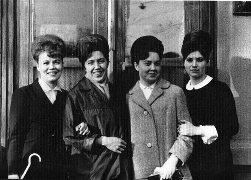 Soviet-women-of-1960s.jpg