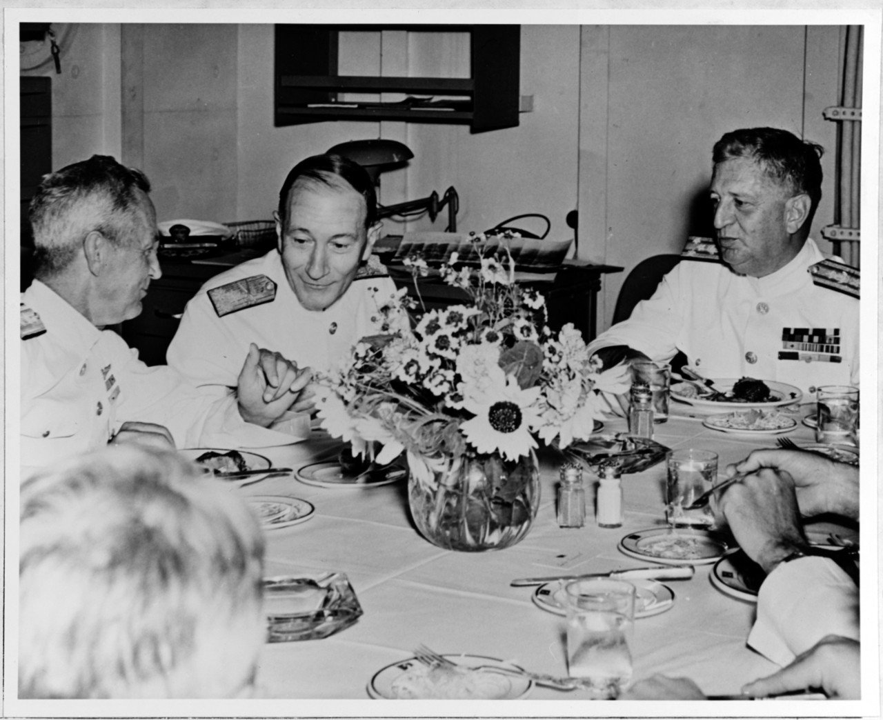 14 JUIN 1944 à bord du Catoctin 10010508 (1).jpg