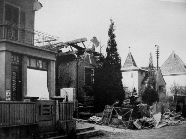 19.Villa-détruite-par-une-bombe-à-Bâle-17-décembre-1940.jpg