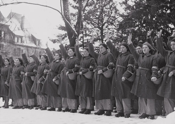 femmessuissedefensepassivevevey.jpg
