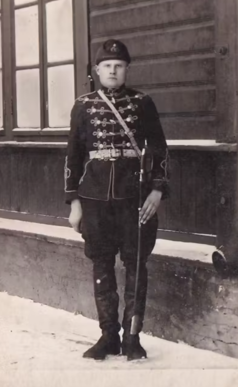 hussard est.png