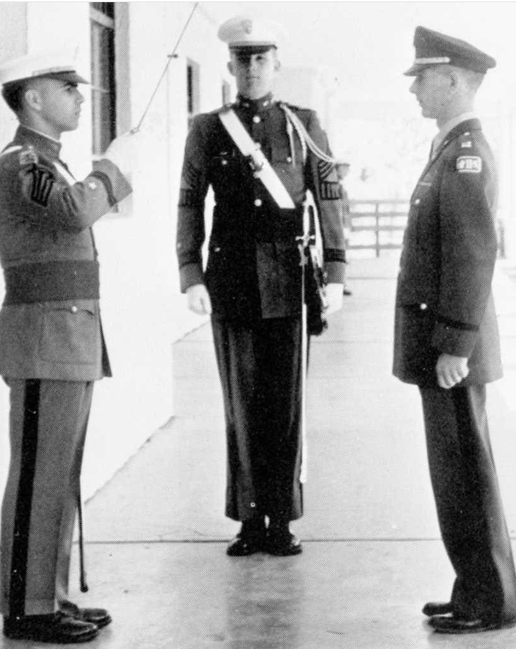 trump uniform 2.png